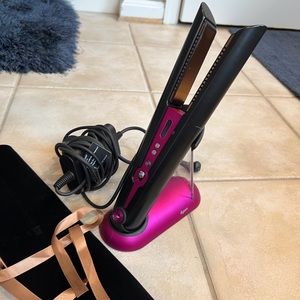 Dyson Corrale flat iron